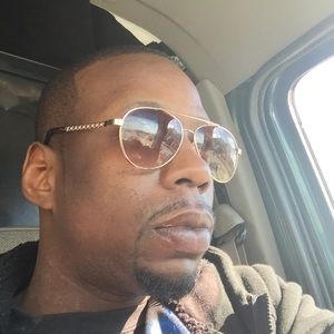 Meet your Posher, Johnny